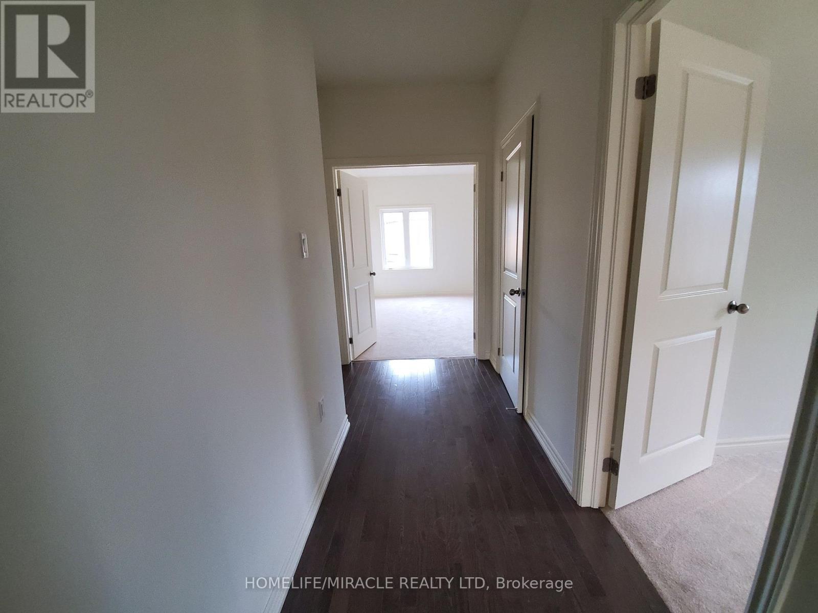 18 Bachelor Street W, Brampton, Ontario  L7A 5A9 - Photo 26 - W12768176