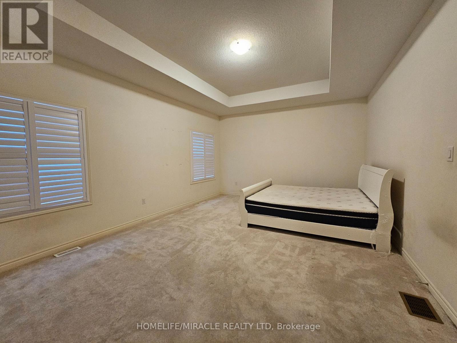 18 Bachelor Street W, Brampton, Ontario  L7A 5A9 - Photo 27 - W12768176