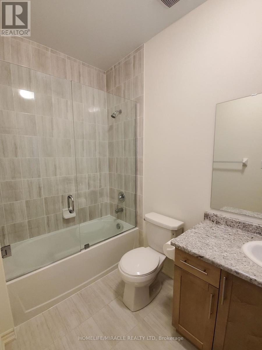 18 Bachelor Street W, Brampton, Ontario  L7A 5A9 - Photo 44 - W12768176