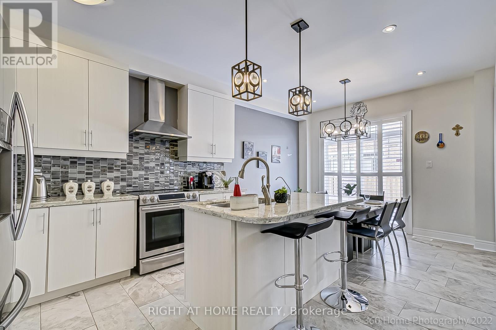 231 Sixteen Mile Drive, Oakville (Go Glenorchy), Ontario  L6M 0T8 - Photo 8 - W12768200