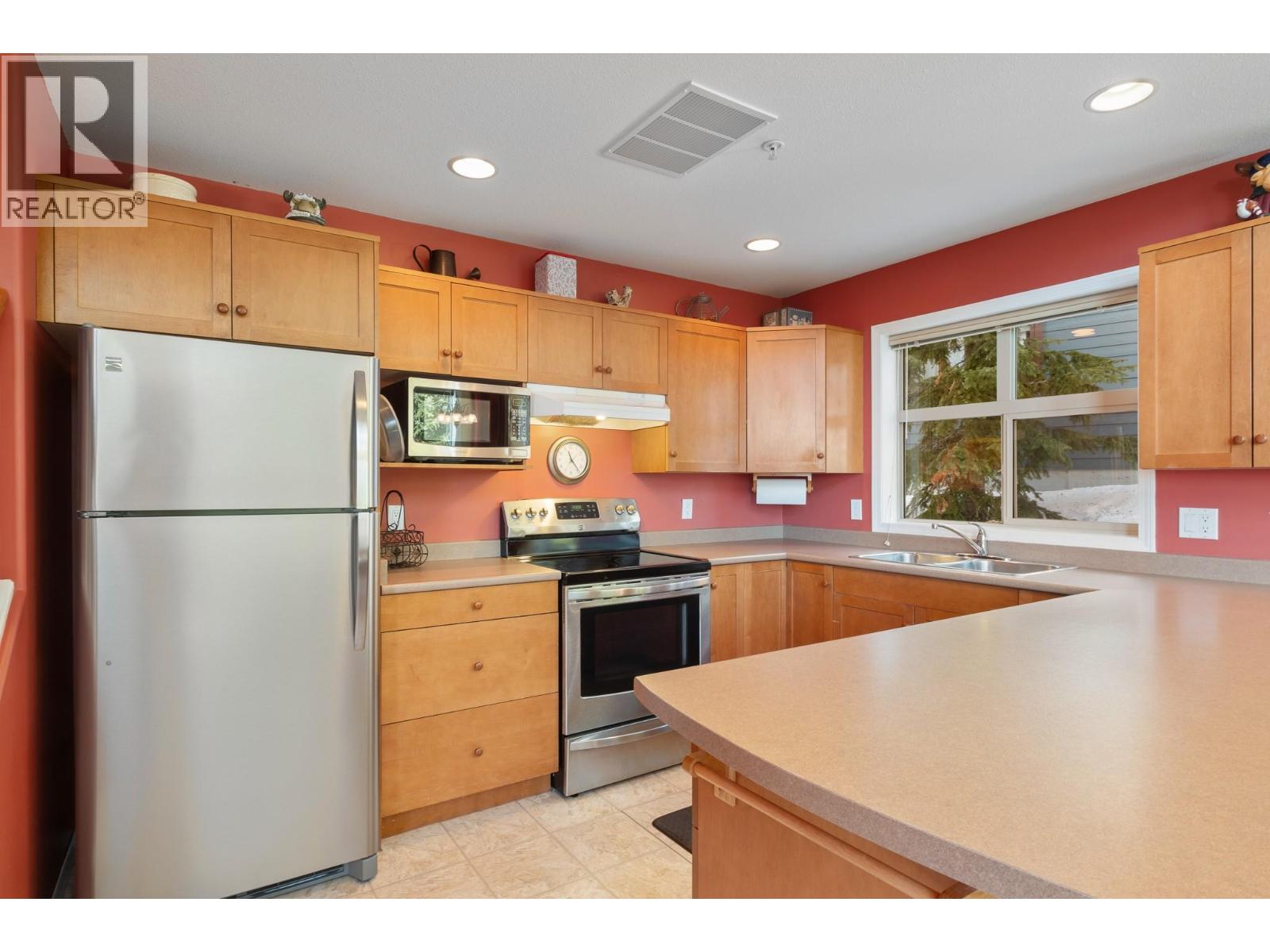 4940 Snowpines Road Unit# B Big White Photo 15