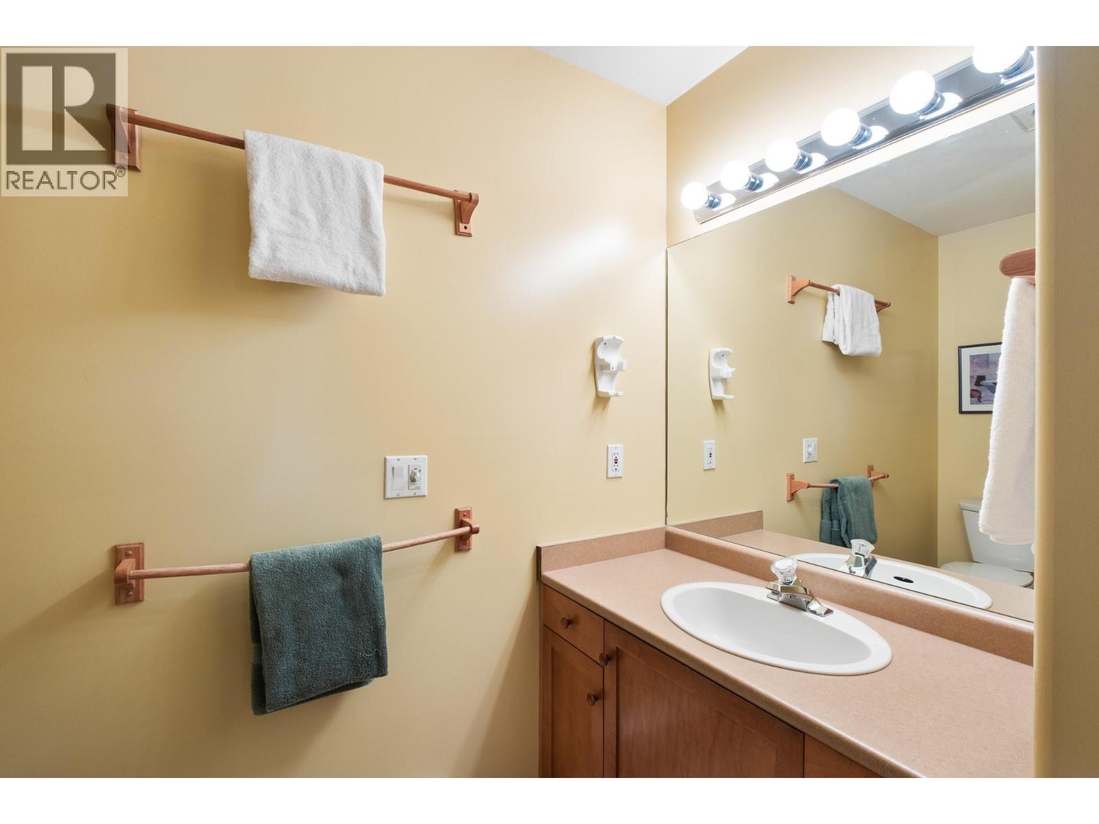 4940 Snowpines Road Unit# B Big White Photo 26