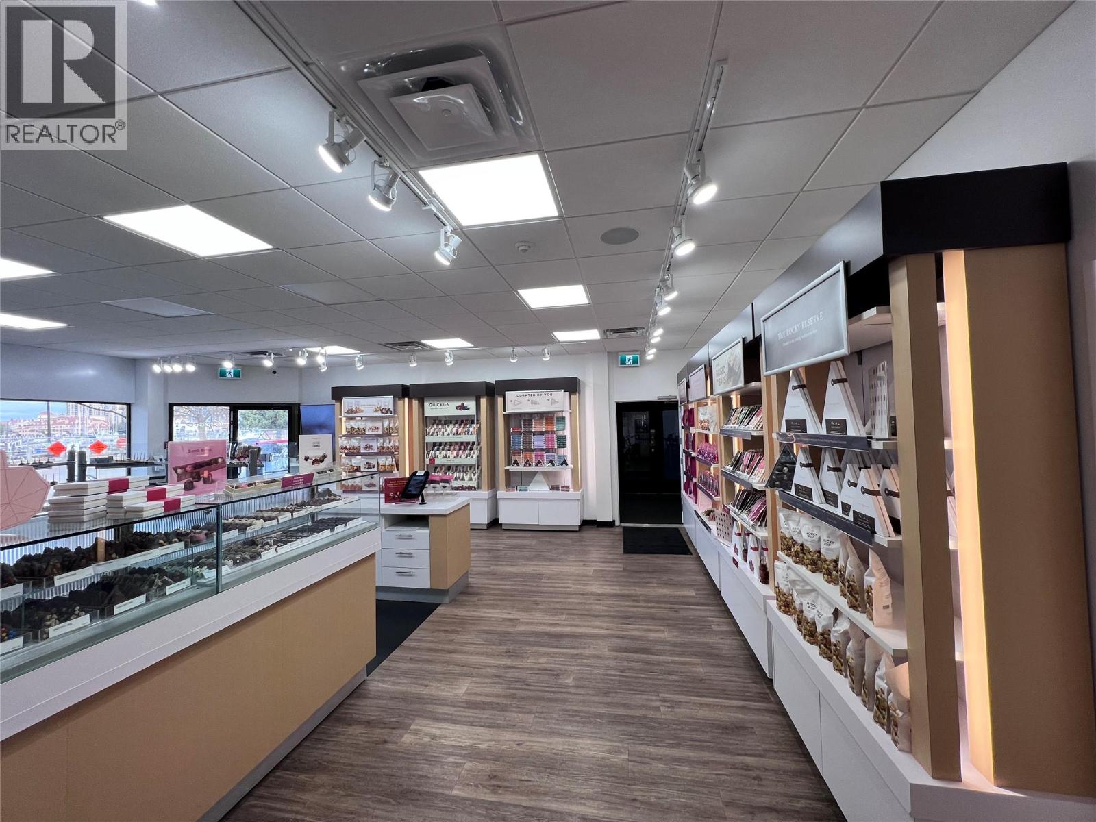 207 Bernard Avenue Kelowna Photo 8