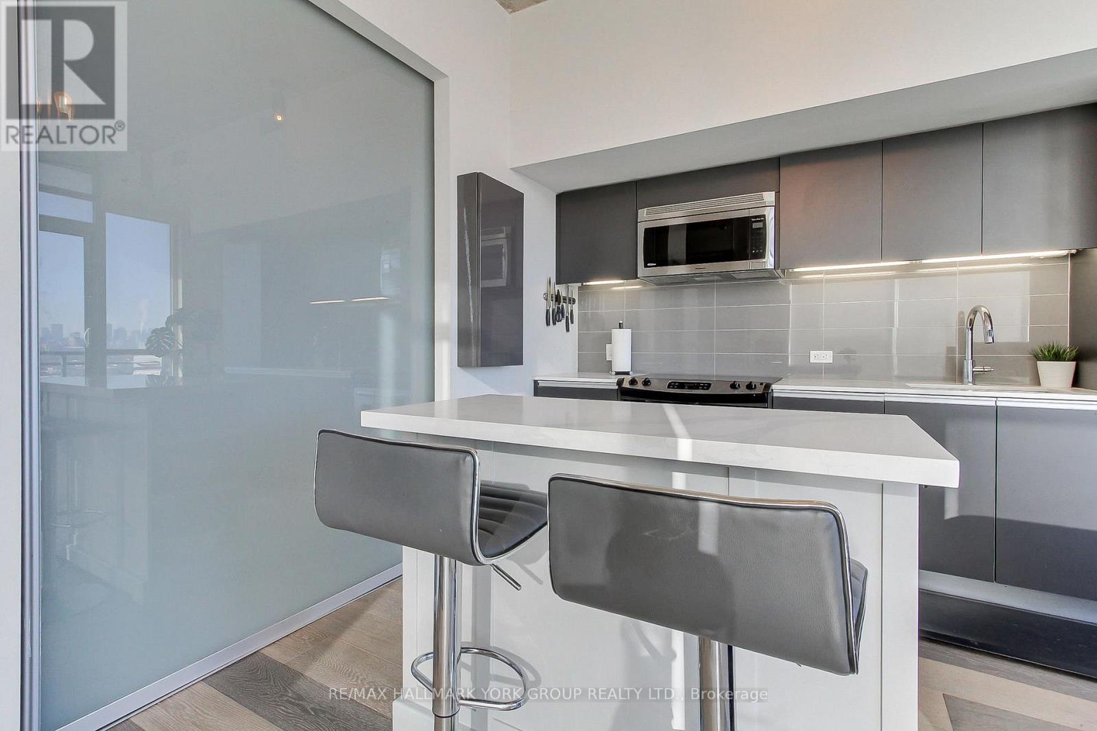 1103 - 20 Minowan Miikan Lane, Toronto, Ontario  M6J 0E5 - Photo 6 - C12768006