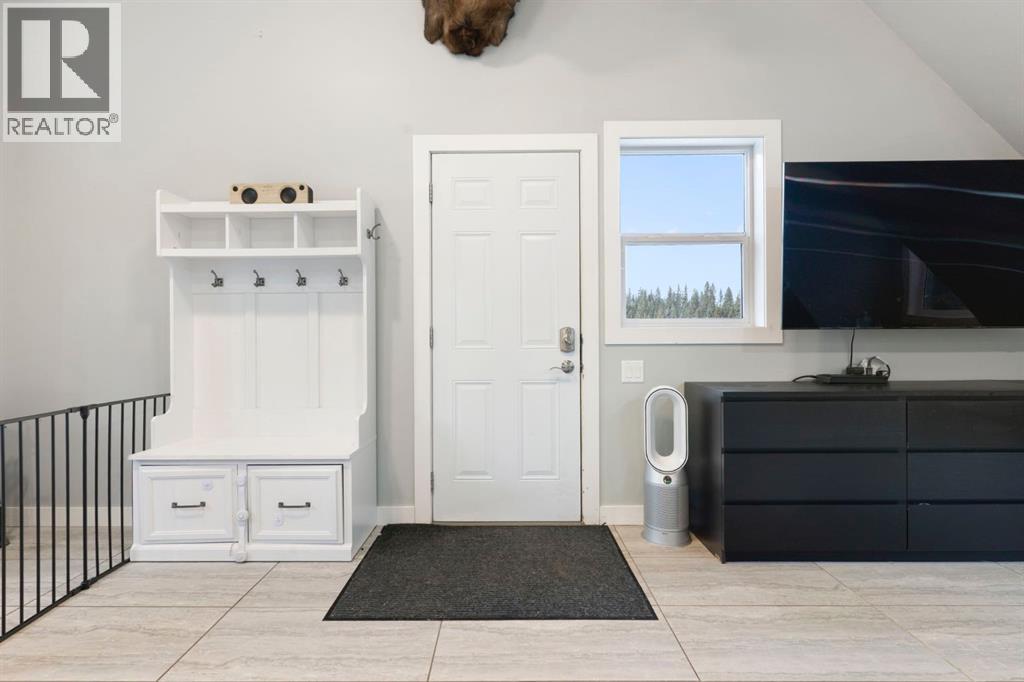 264033 Jamieson Road, Rural Bighorn No. 8, Alberta  T0L 1N0 - Photo 10 - A2284565