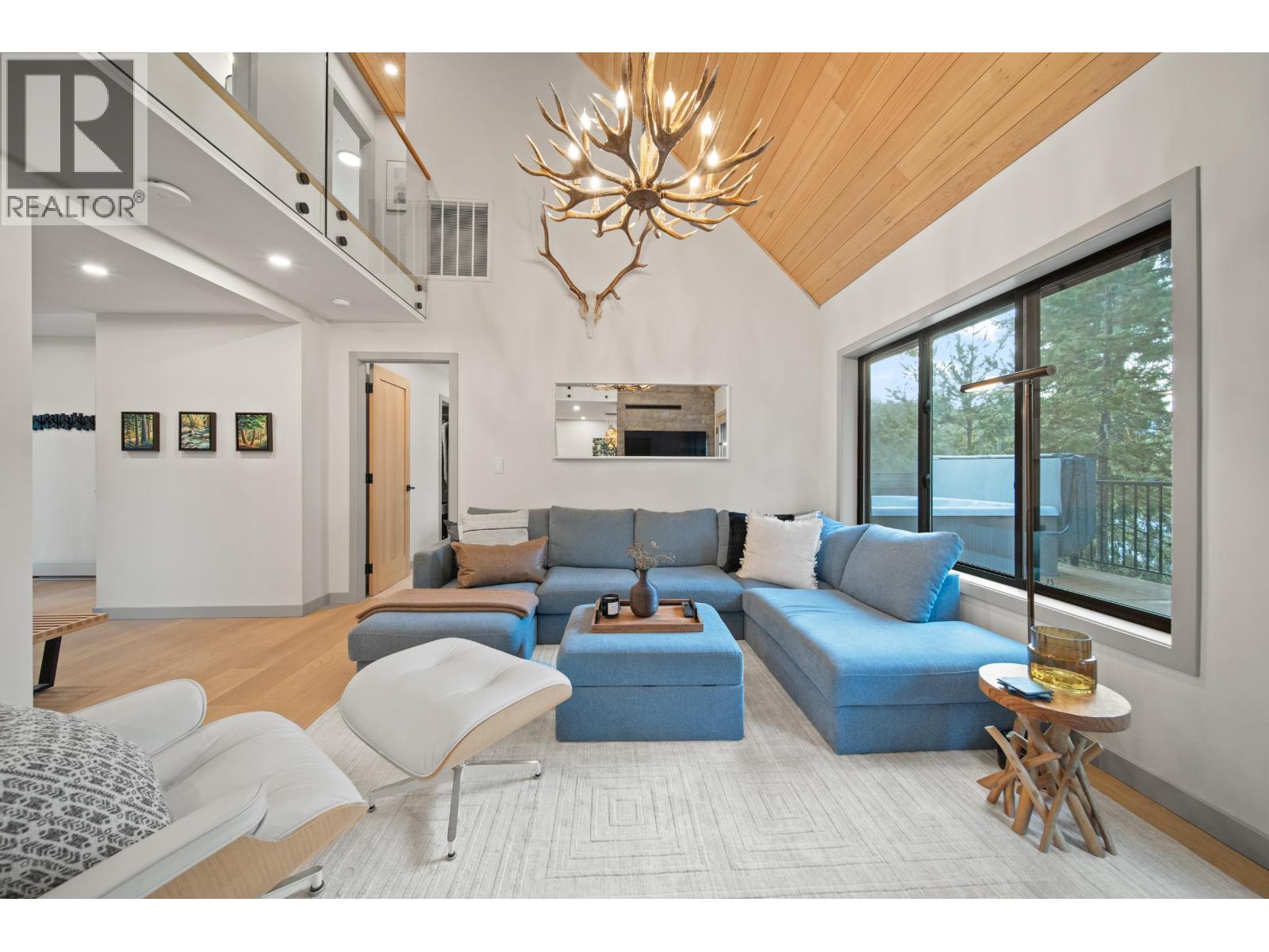 2142 Timber Ridge, Whistler, British Columbia  V8E 0A8 - Photo 4 - R3087634