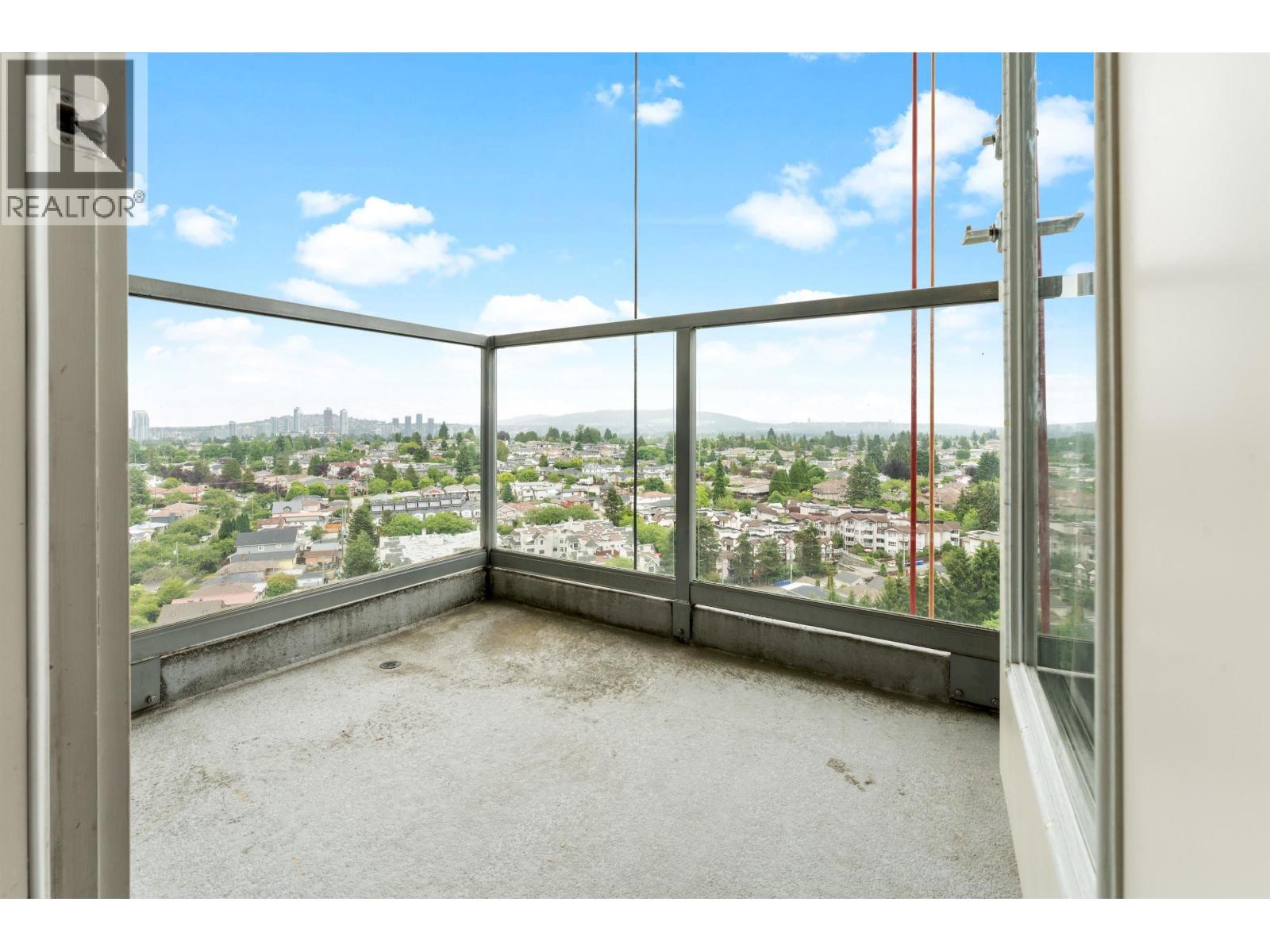 21f 3663 Crowley Drive, Vancouver, British Columbia  V5R 6H4 - Photo 11 - R3087651