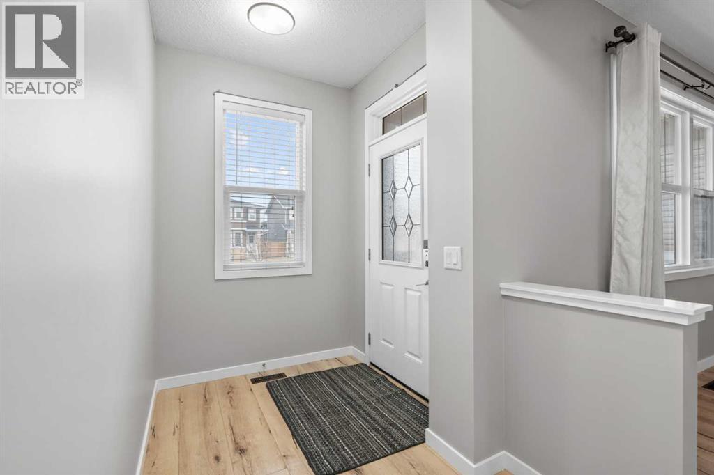 368 Redstone Drive Ne, Calgary, Alberta  T3N 0R1 - Photo 3 - A2284167