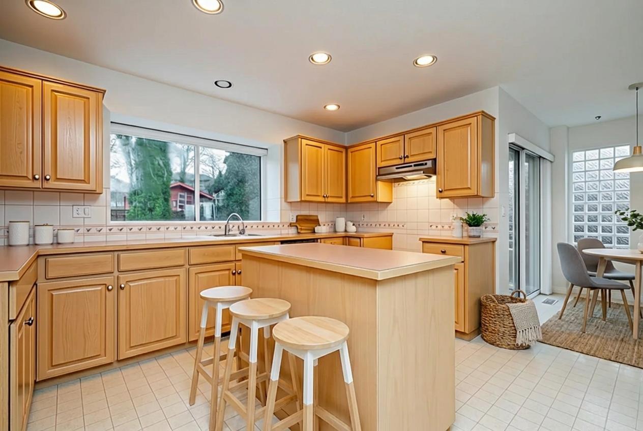 17072 103 Avenue, Surrey, British Columbia  V4N 3K9 - Photo 11 - R3080377