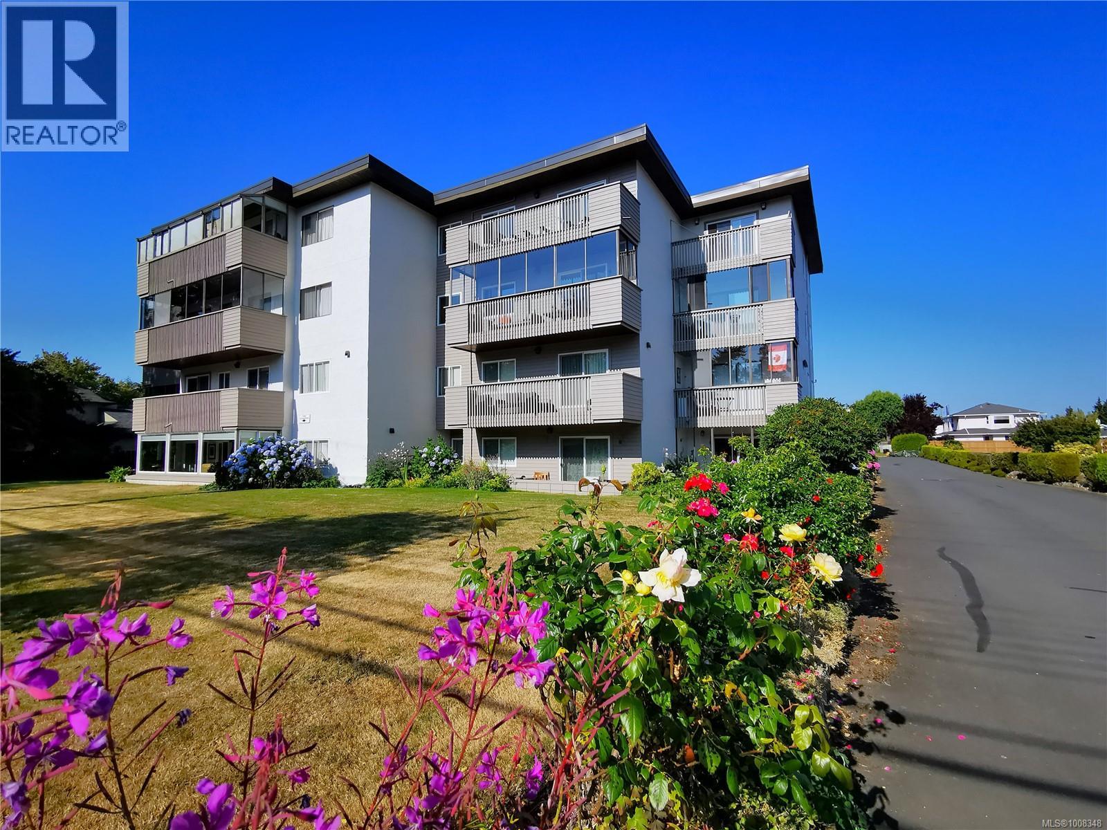 407 10016 Third St, Sidney, British Columbia