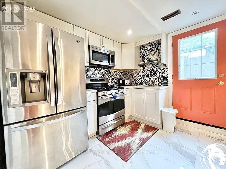 Lower - 66 Overlord Crescent, Toronto (Malvern), Ontario  M1B 4P2 - Photo 3 - E12768242