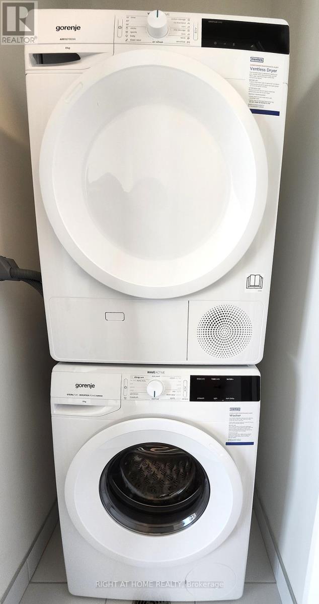 5706 - 8 Interchange Way, Vaughan (Vaughan Corporate Centre), Ontario  L4K 0R2 - Photo 14 - N12768240