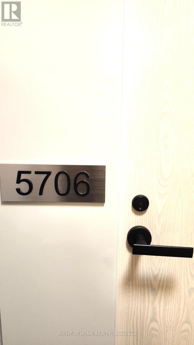 5706 - 8 Interchange Way, Vaughan (Vaughan Corporate Centre), Ontario  L4K 0R2 - Photo 2 - N12768240