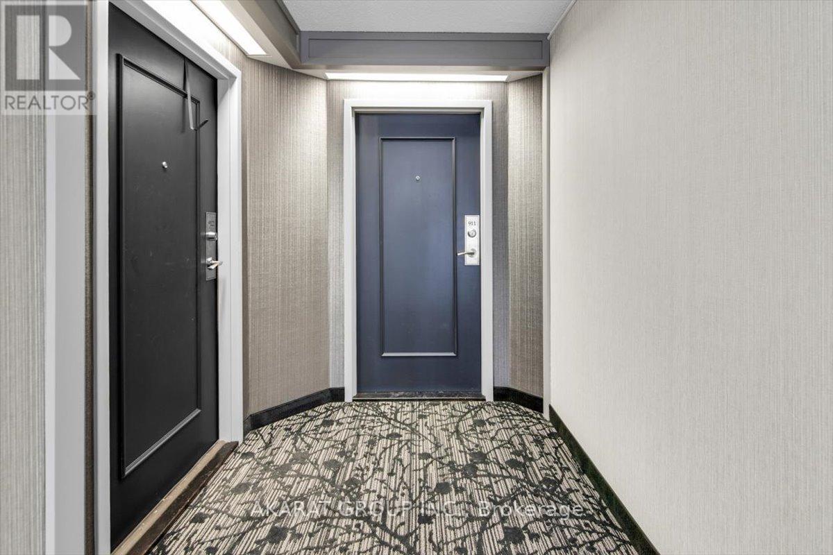 911 - 5280 Lakeshore Road, Burlington, Ontario  L7L 5R1 - Photo 5 - W12768230