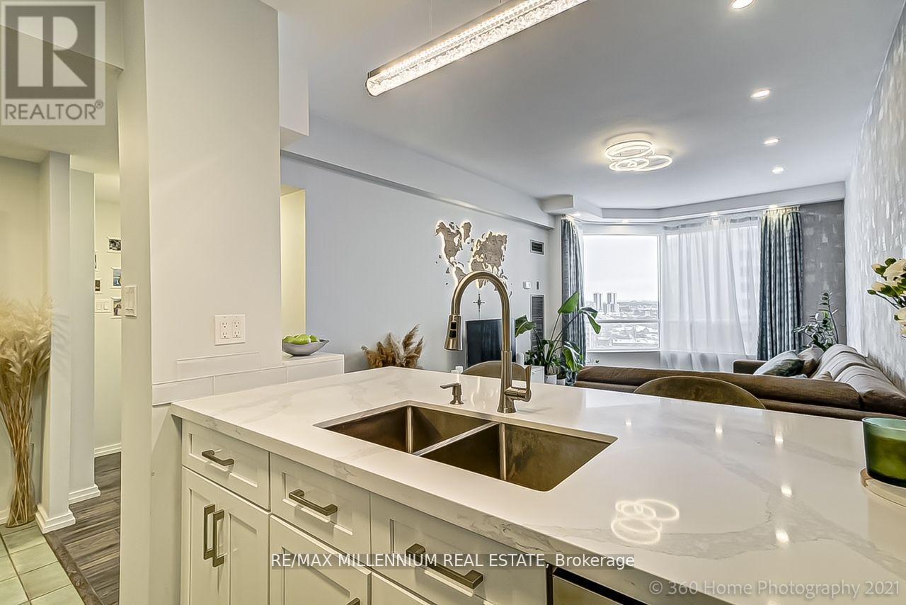 2005 - 3 Hickory Tree Road, Toronto (Weston), Ontario  M9N 3W5 - Photo 13 - W12768236