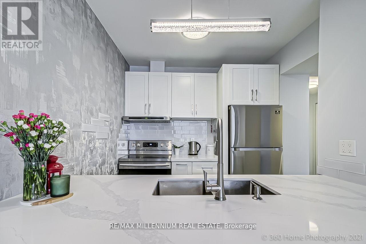 2005 - 3 Hickory Tree Road, Toronto (Weston), Ontario  M9N 3W5 - Photo 18 - W12768236