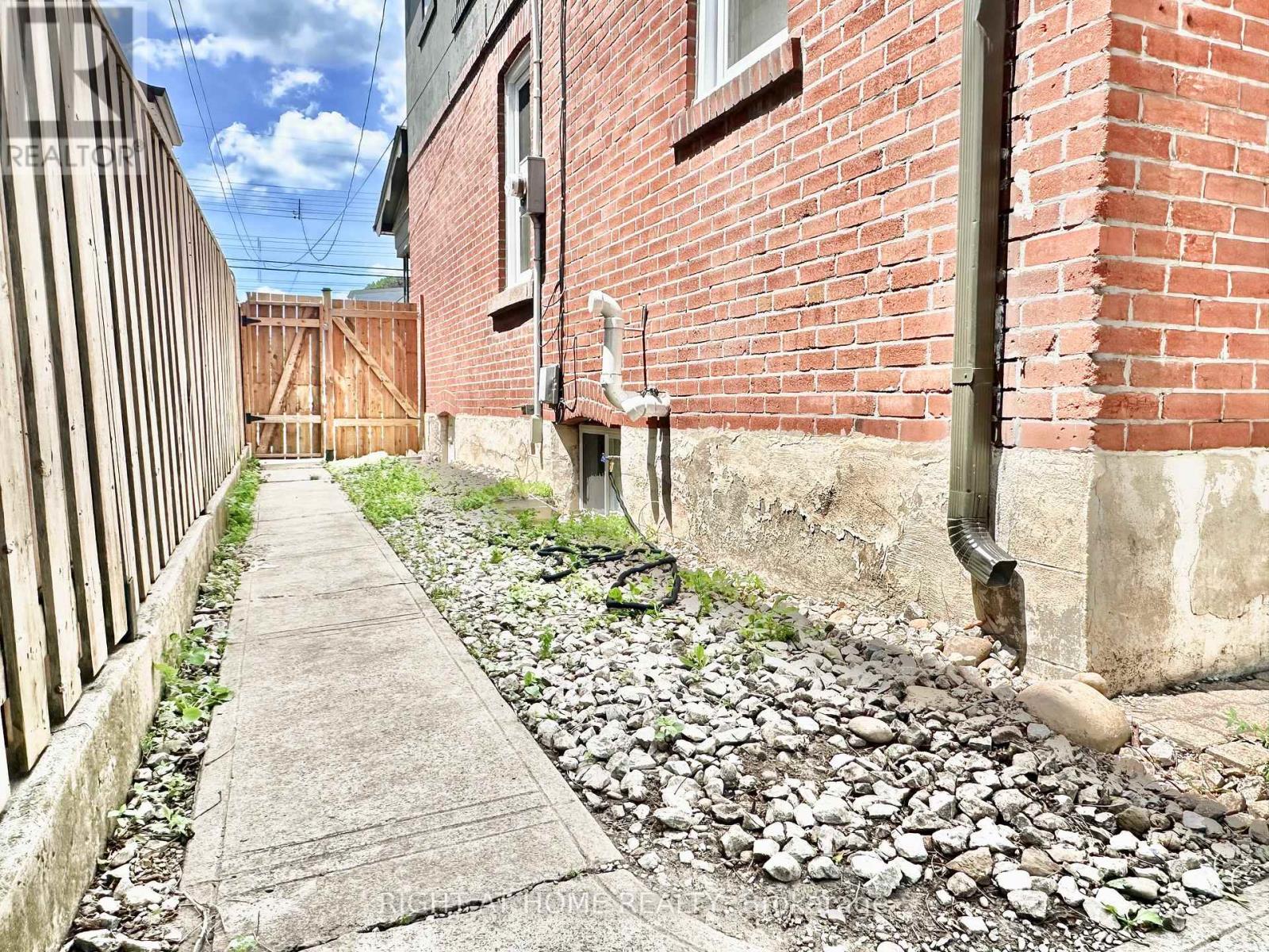 215 Rosewood Road, Hamilton (Glenview), Ontario  L8K 3J5 - Photo 32 - X12768234