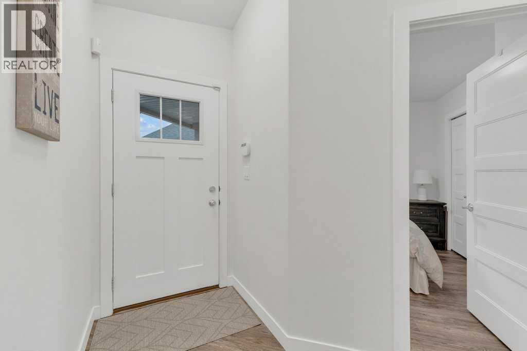 39 Golden Crescent, Red Deer, Alberta  T4P 2P9 - Photo 5 - A2278182