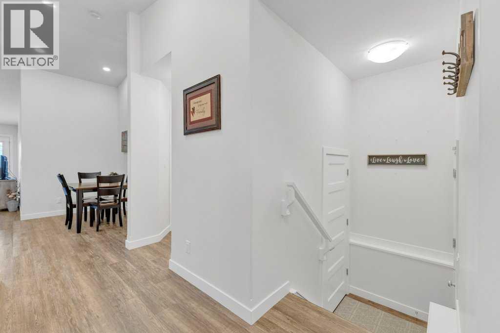 39 Golden Crescent, Red Deer, Alberta  T4P 2P9 - Photo 6 - A2278182