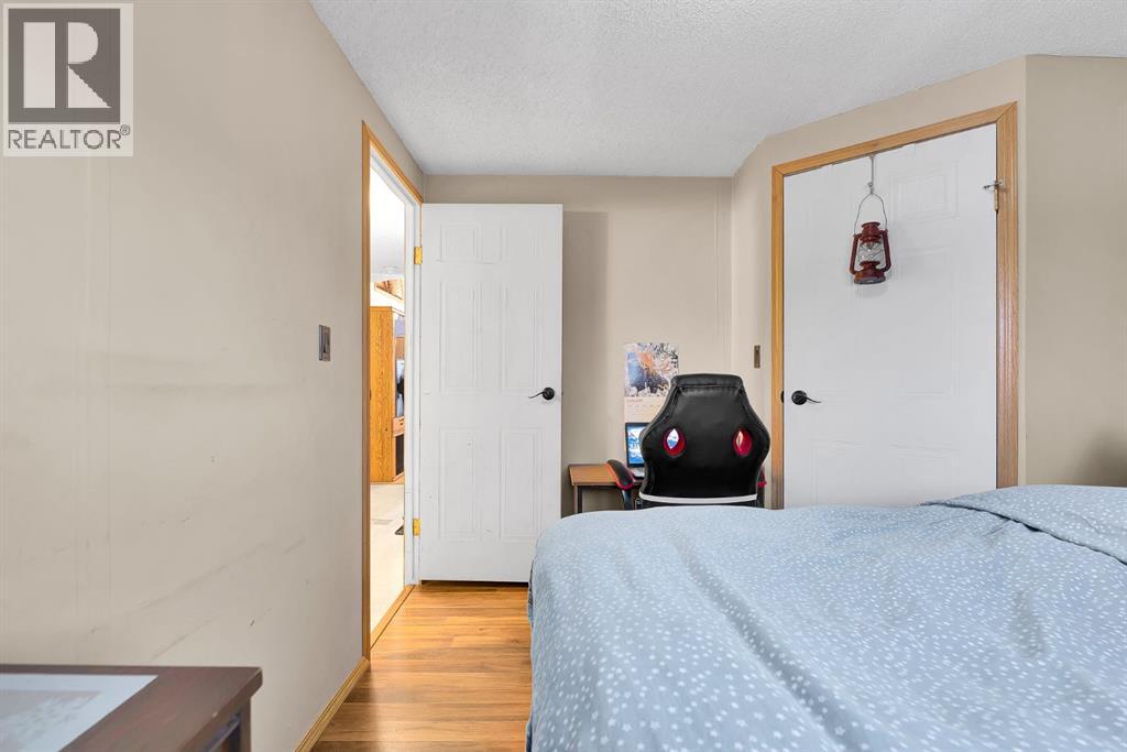 254 Erin Woods Circle Se, Calgary, Alberta  T2B 3C9 - Photo 29 - A2278048