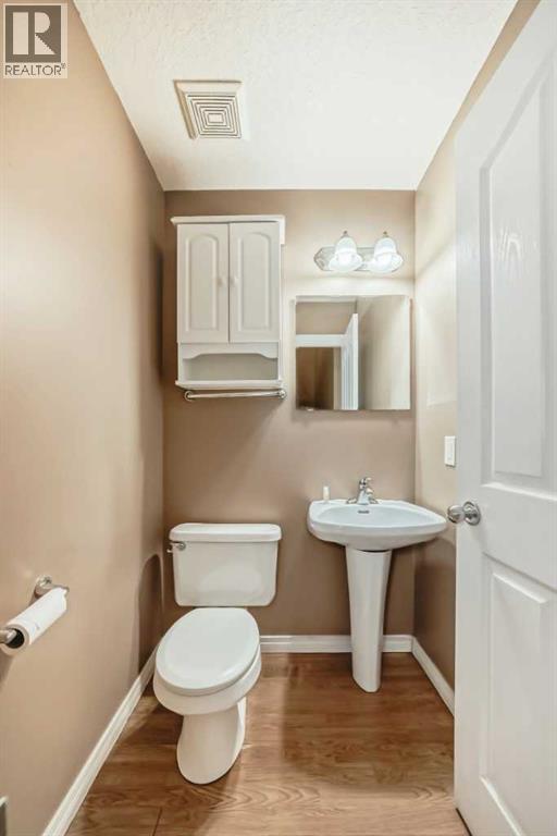 310 Highwood Village Place Nw, High River, Alberta  T1V 1W1 - Photo 3 - A2274854