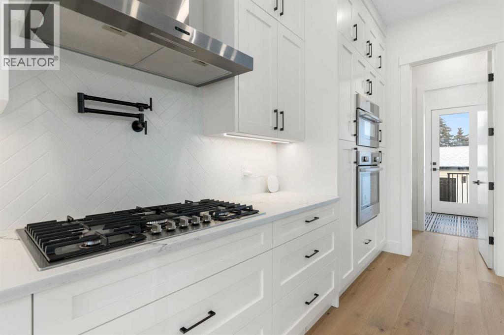 234 25 Avenue Ne, Calgary, Alberta  T2E 1Y1 - Photo 10 - A2281458