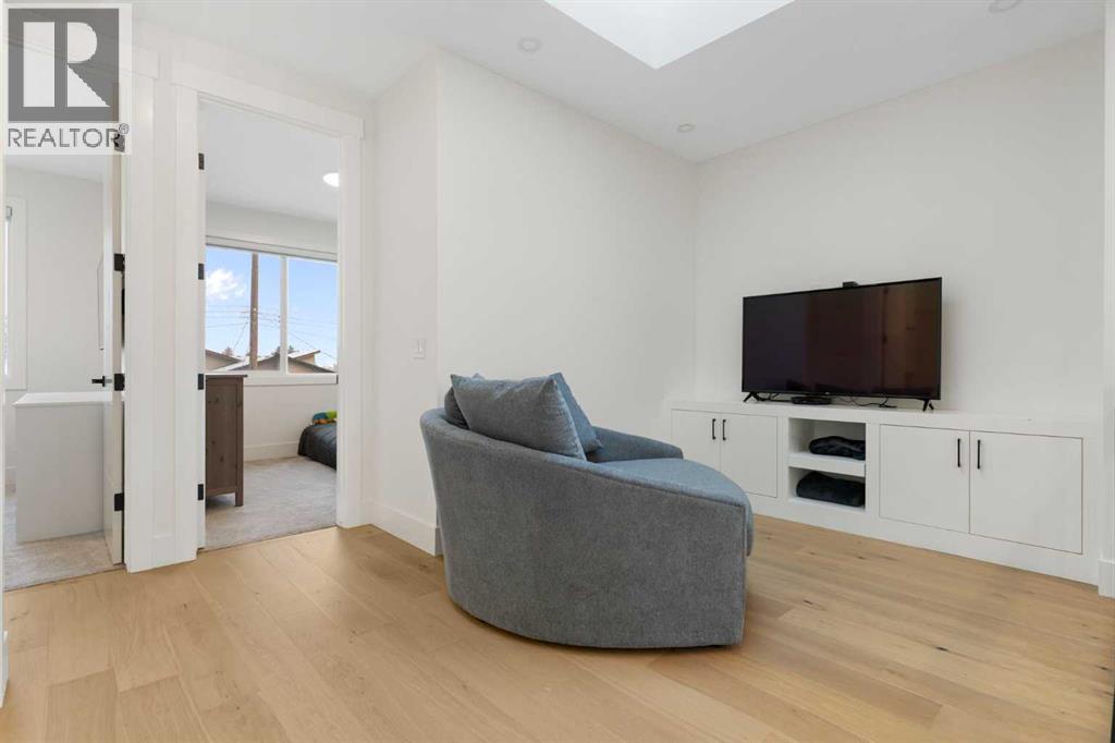 234 25 Avenue Ne, Calgary, Alberta  T2E 1Y1 - Photo 19 - A2281458