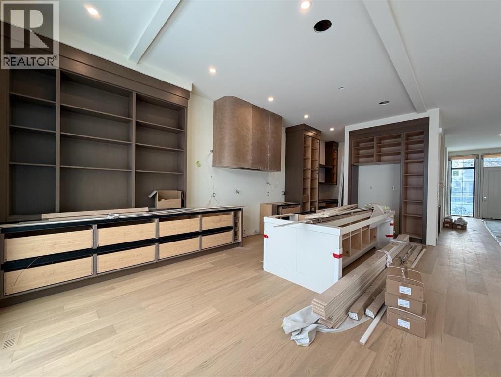 2034 49 Avenue Sw, Calgary, Alberta  T2T 2V4 - Photo 9 - A2281930