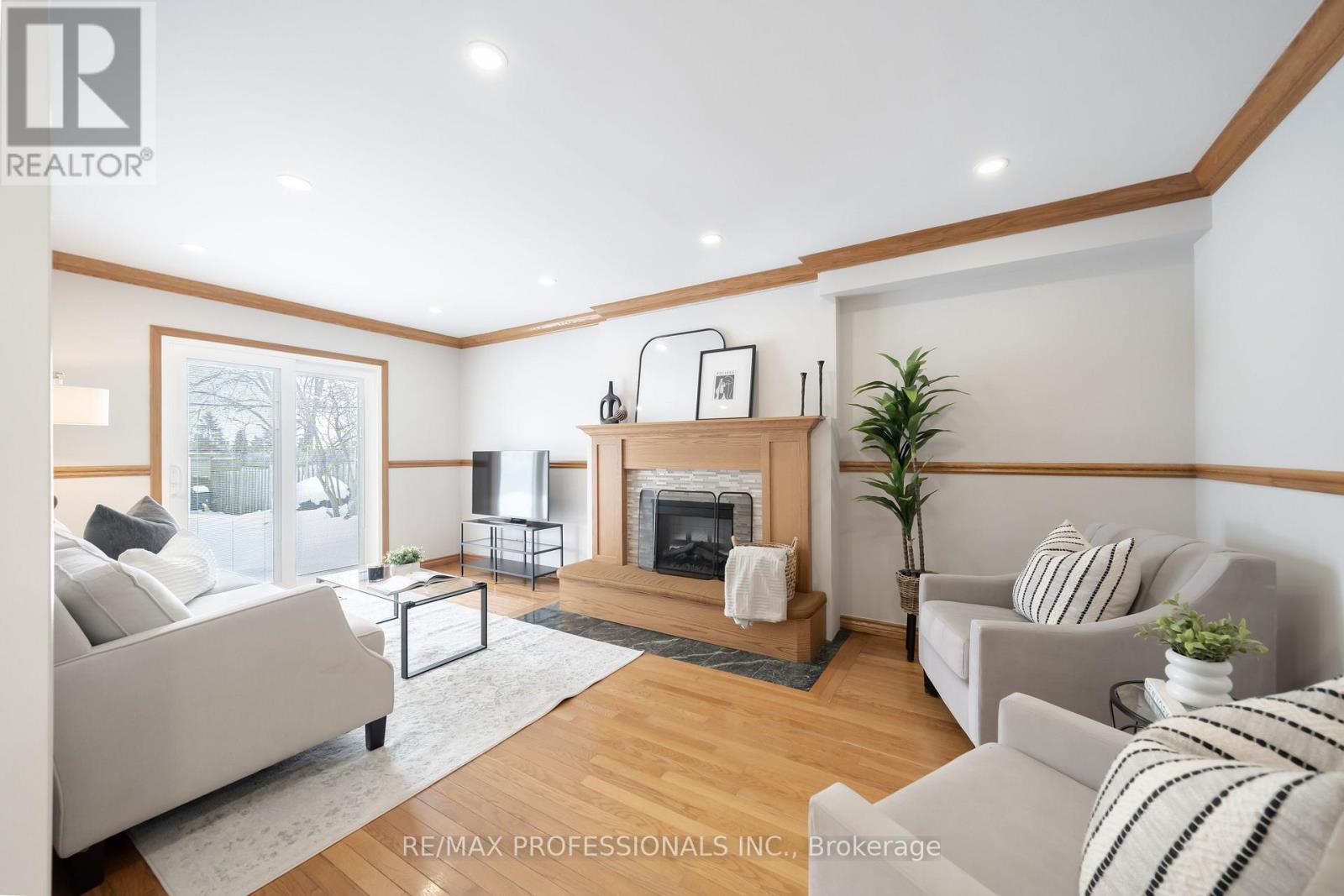 25 Sawyer Crescent, Markham, Ontario  L3P 5T8 - Photo 13 - N12764858