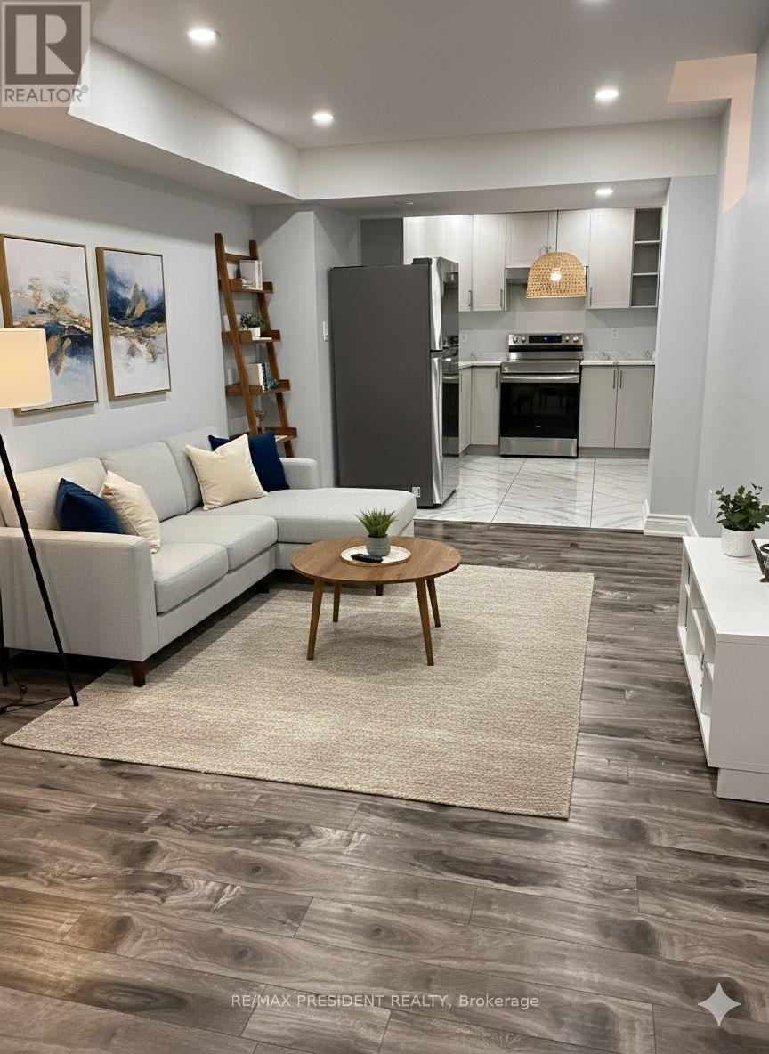 75 Thornbush Boulevard, Brampton, Ontario  L7A 4J9 - Photo 3 - W12632324