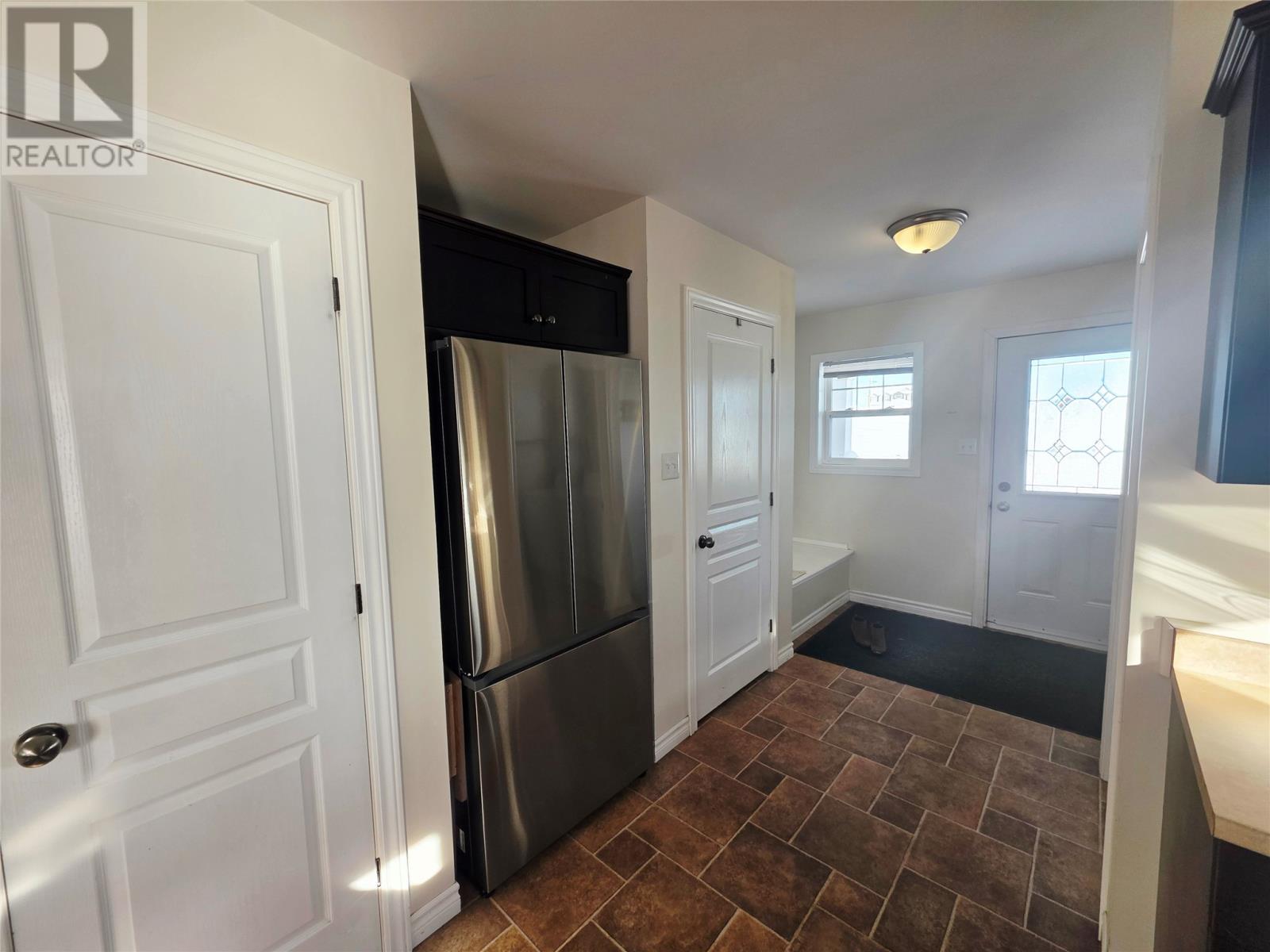 980 Tamarack Drive, Labrador City, Newfoundland & Labrador  A2V 2V7 - Photo 2 - 1292827