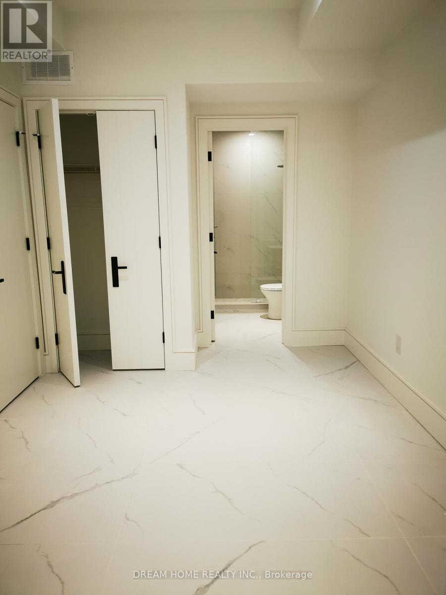 Unknown Address, ,     - Photo 9 - C12768250