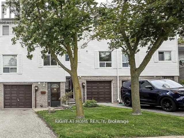 34 - 38 Edgar Woods Road, Toronto (Hillcrest Village), Ontario  M2H 2Y7 - Photo 2 - C12768258
