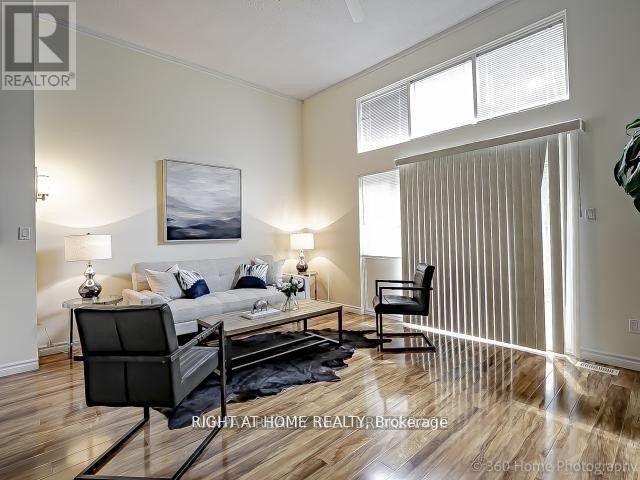 34 - 38 Edgar Woods Road, Toronto (Hillcrest Village), Ontario  M2H 2Y7 - Photo 6 - C12768258