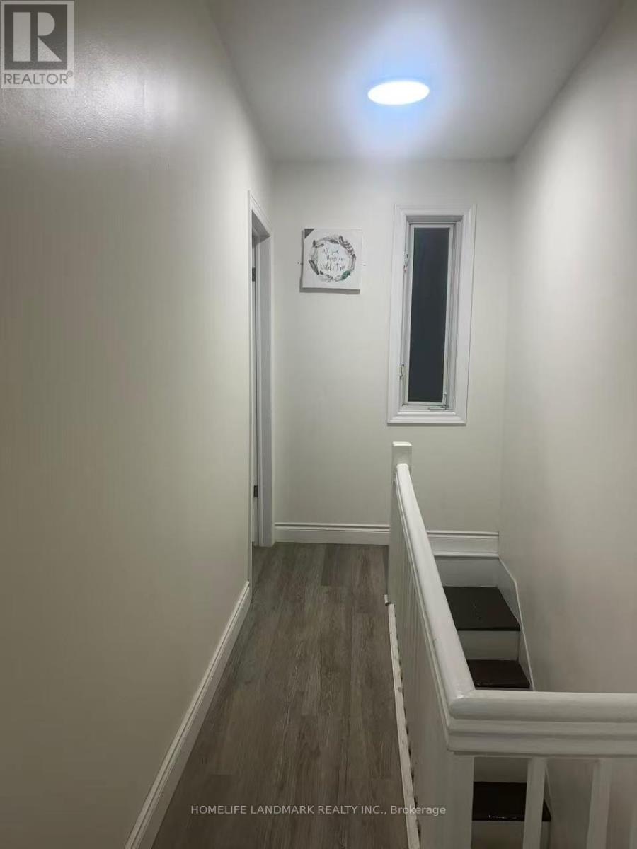 16 Queensdale Avenue, Toronto, Ontario  M4J 1X9 - Photo 8 - E12768278