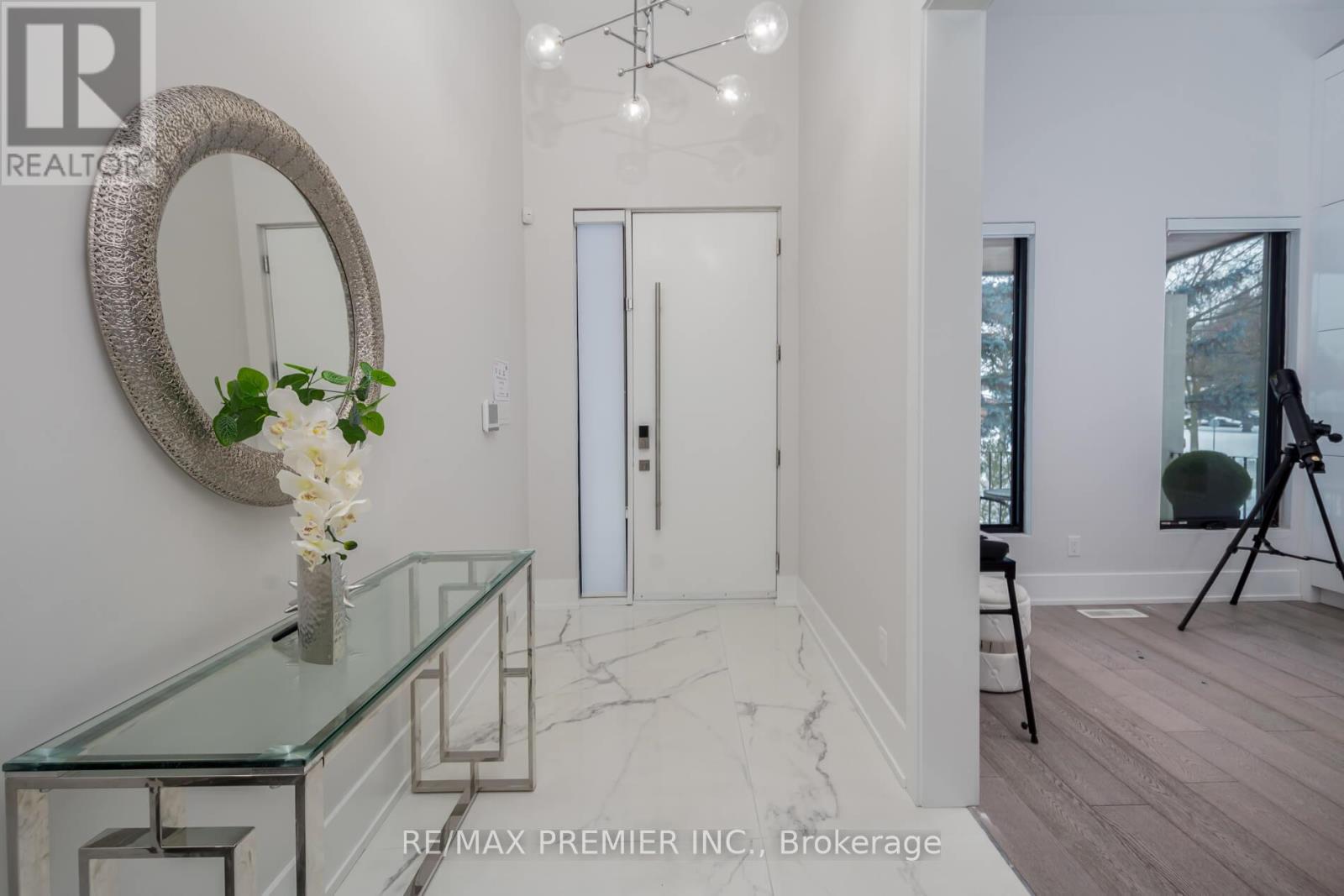 63 Pioneer Lane, Vaughan, Ontario  L4L 2J2 - Photo 3 - N12768252