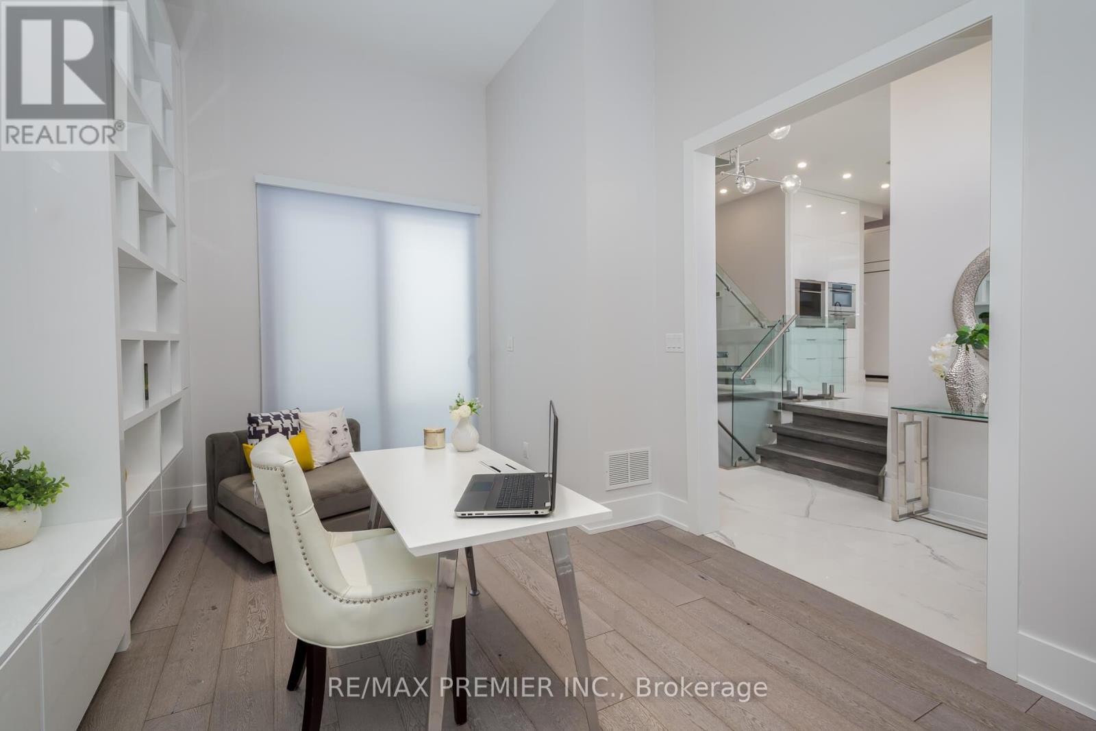 63 Pioneer Lane, Vaughan, Ontario  L4L 2J2 - Photo 6 - N12768252