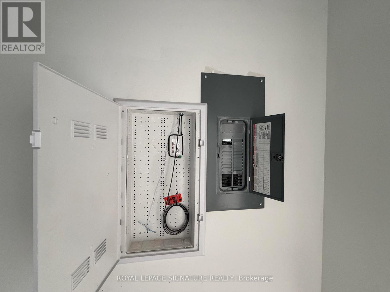 6 - 200 Dissette Street, Bradford West Gwillimbury, Ontario  M3Z 3G8 - Photo 11 - N12768276