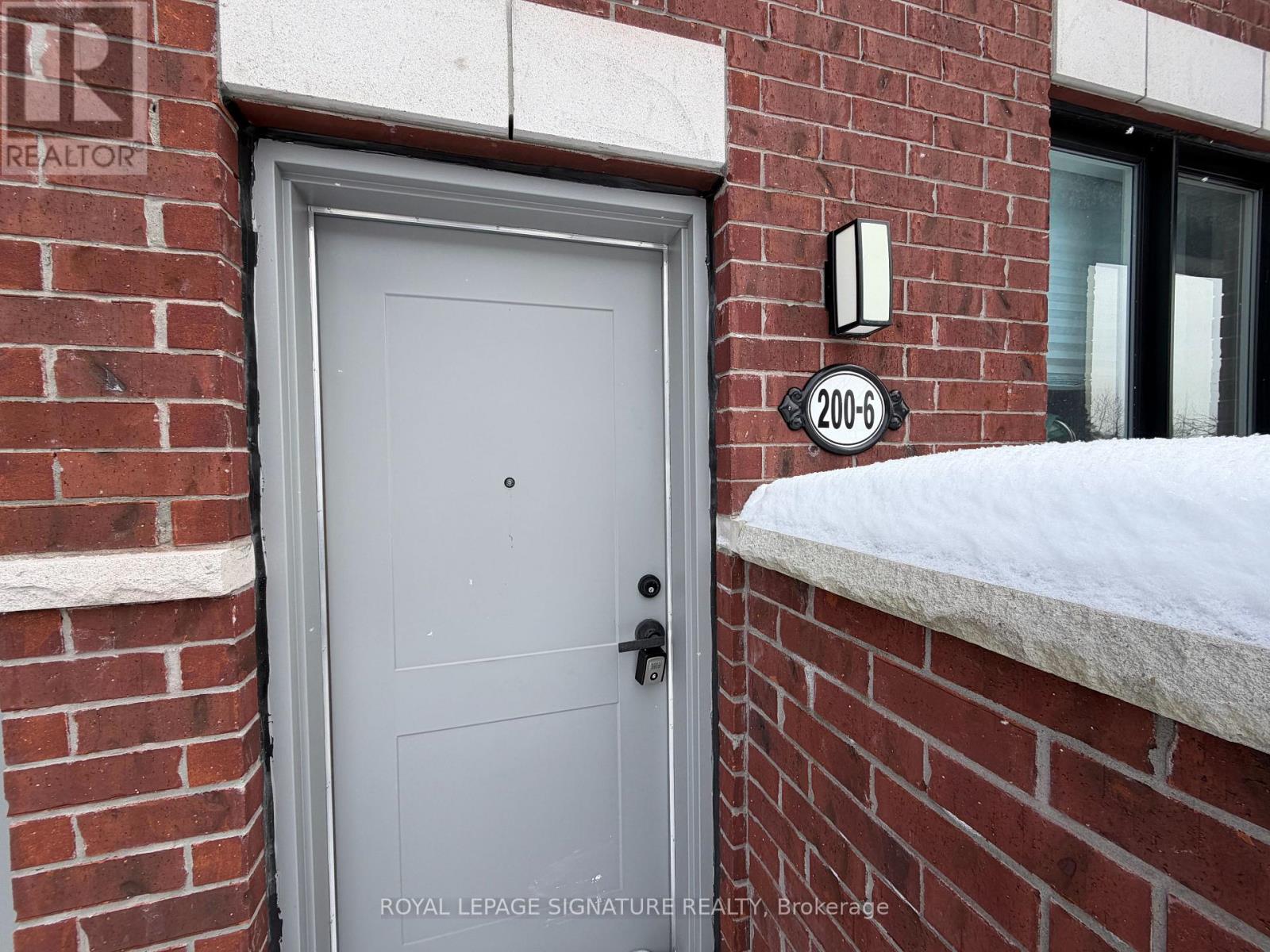 6 - 200 Dissette Street, Bradford West Gwillimbury, Ontario  M3Z 3G8 - Photo 12 - N12768276