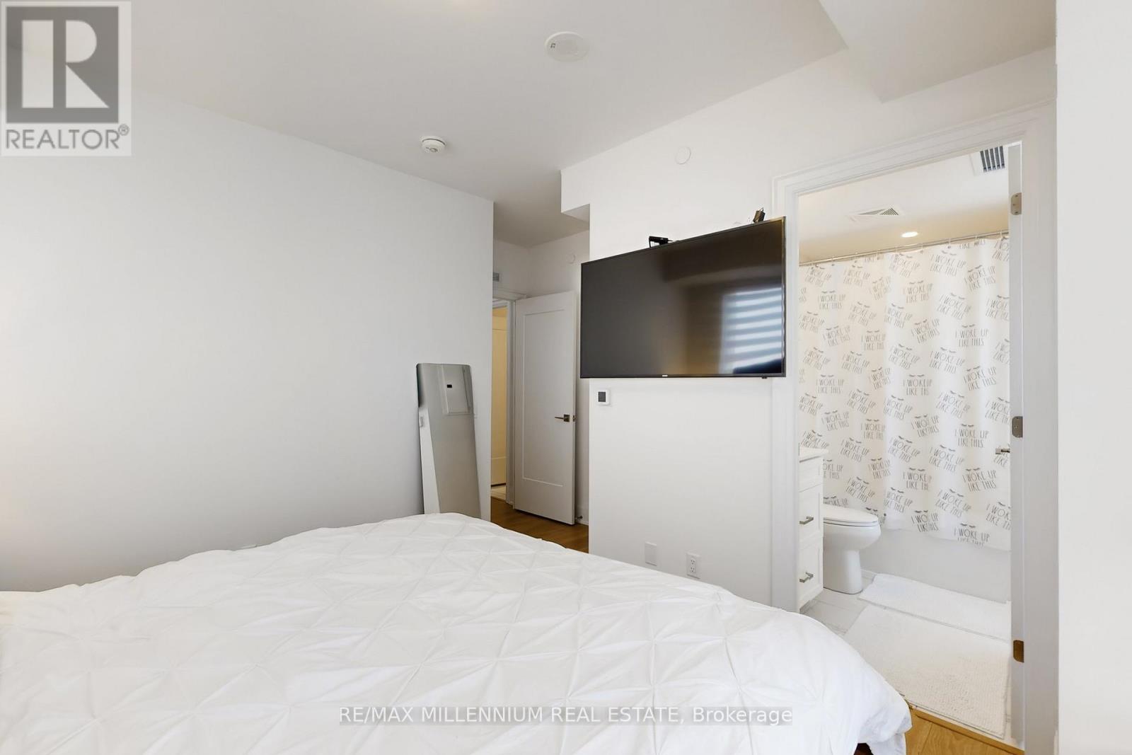 2202 - 30 Elm Drive W, Mississauga, Ontario  L5B 0N6 - Photo 30 - W12768264