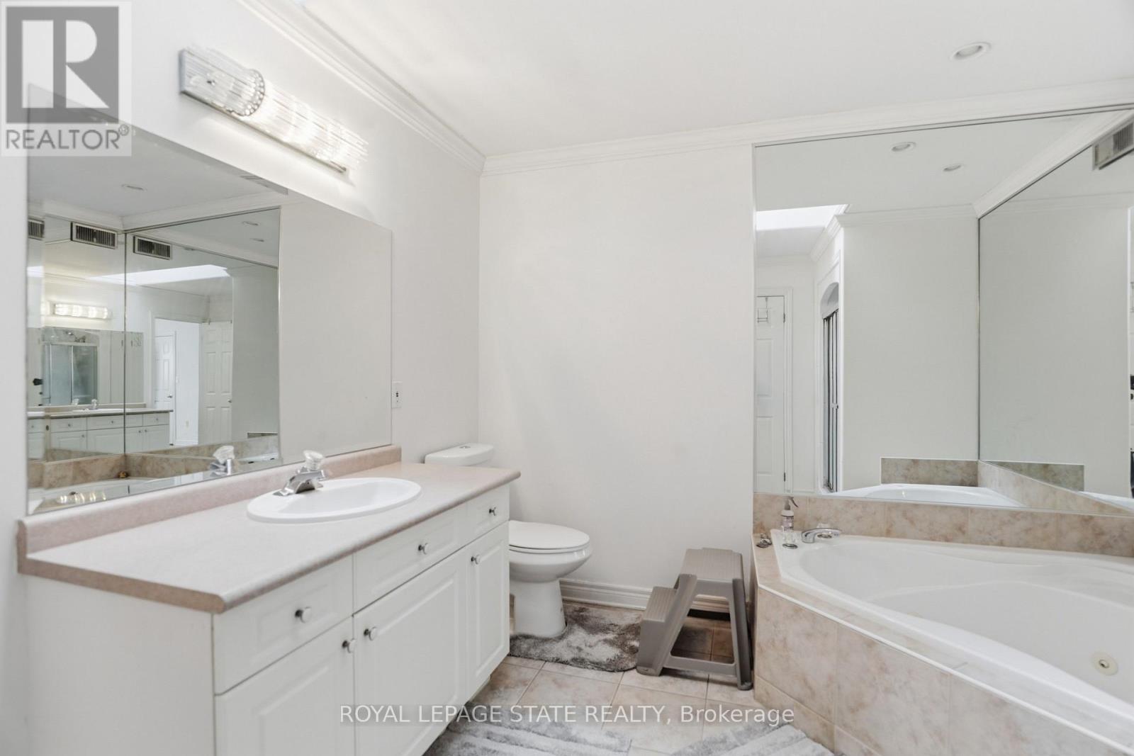 10a Hainer Street, St. Catharines, Ontario  L2S 1M4 - Photo 20 - X12768268