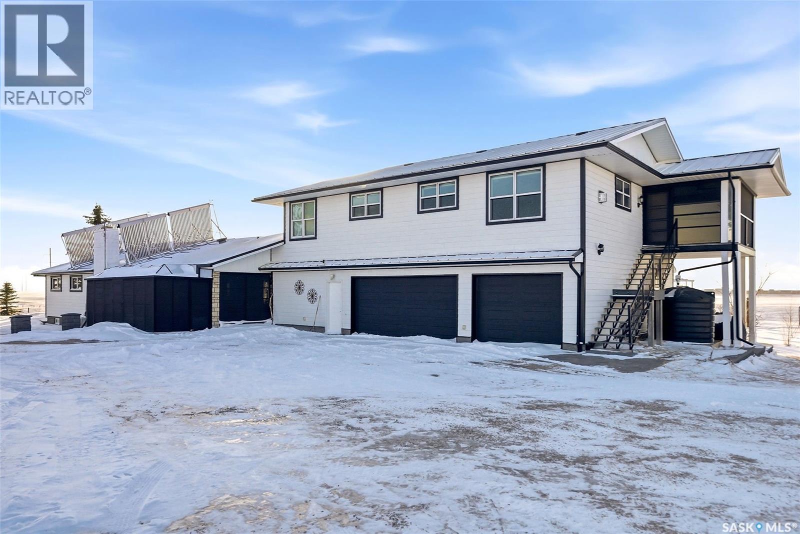 Matt Acreage, Edenwold, Saskatchewan