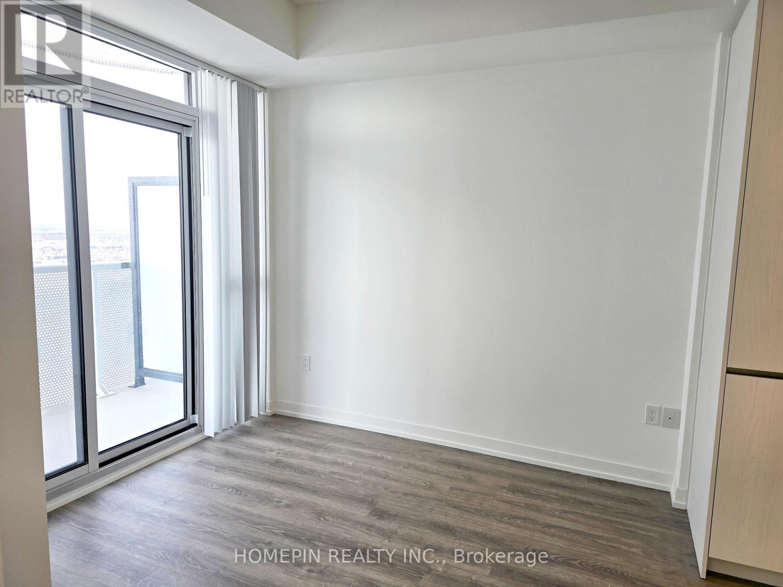 3001 - 8 Interchange Way, Vaughan, Ontario  L4K 0R2 - Photo 7 - N12768192