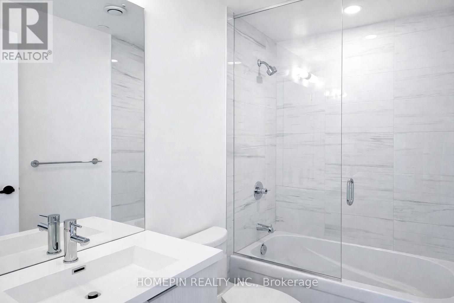 3001 - 8 Interchange Way, Vaughan, Ontario  L4K 0R2 - Photo 14 - N12768192