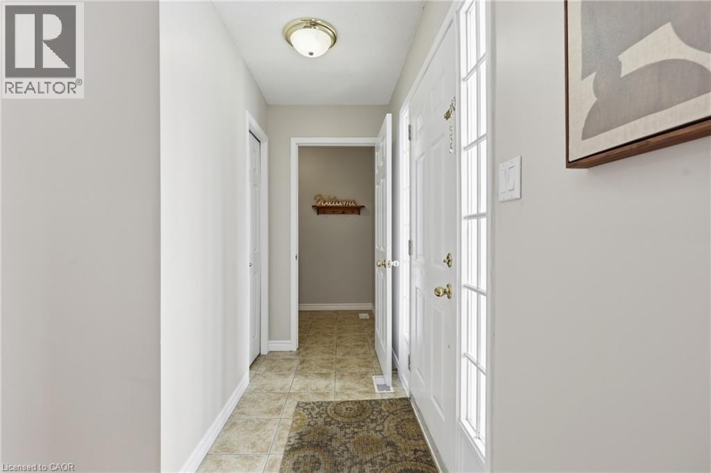 5 Linington Trail, Dundas, Ontario  L9H 6Z5 - Photo 6 - 40803695