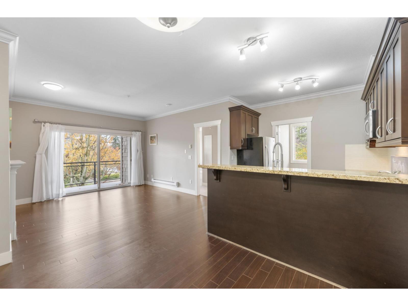 210 15368 17a Avenue, Surrey, British Columbia  V4A 1V3 - Photo 17 - R3087119