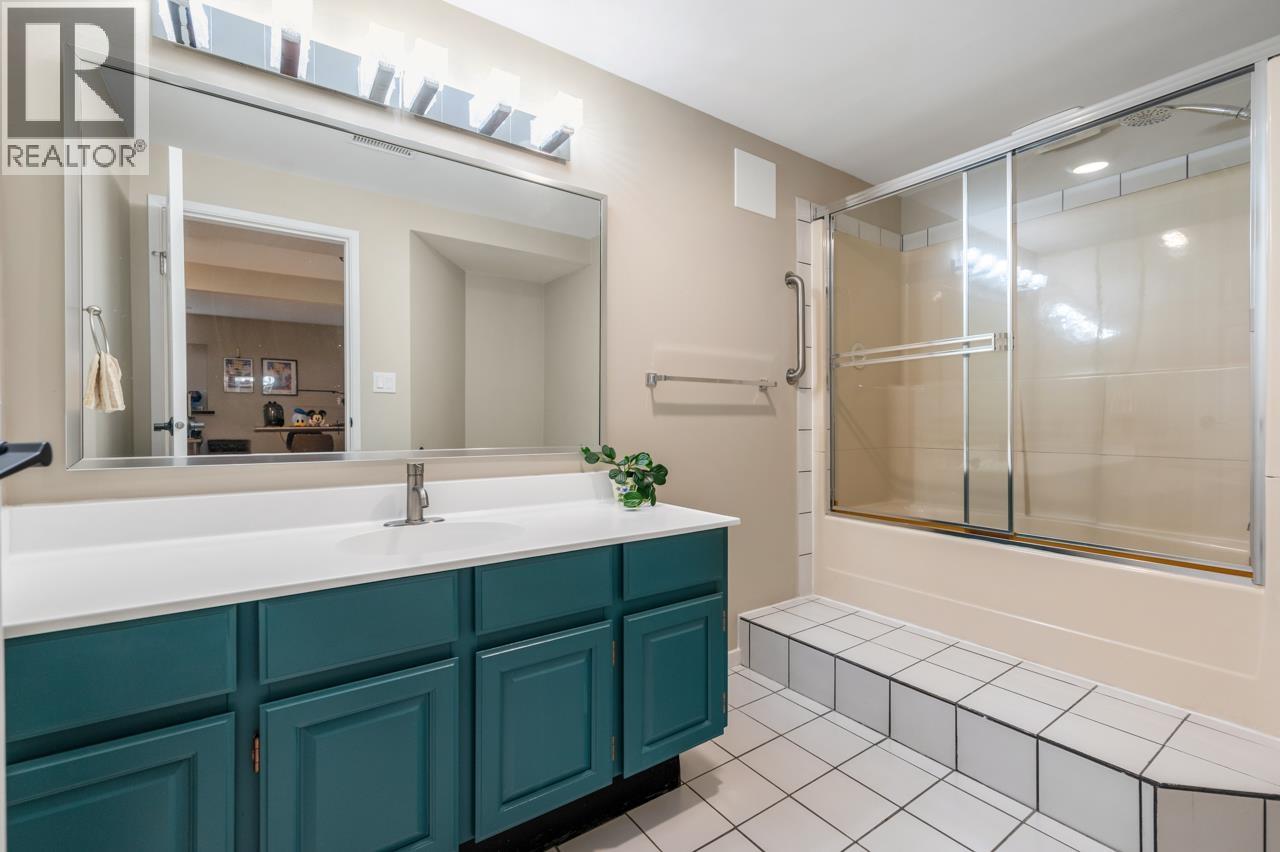 5655 White Pine Lane, North Vancouver, British Columbia  V7R 4S1 - Photo 31 - R3087573