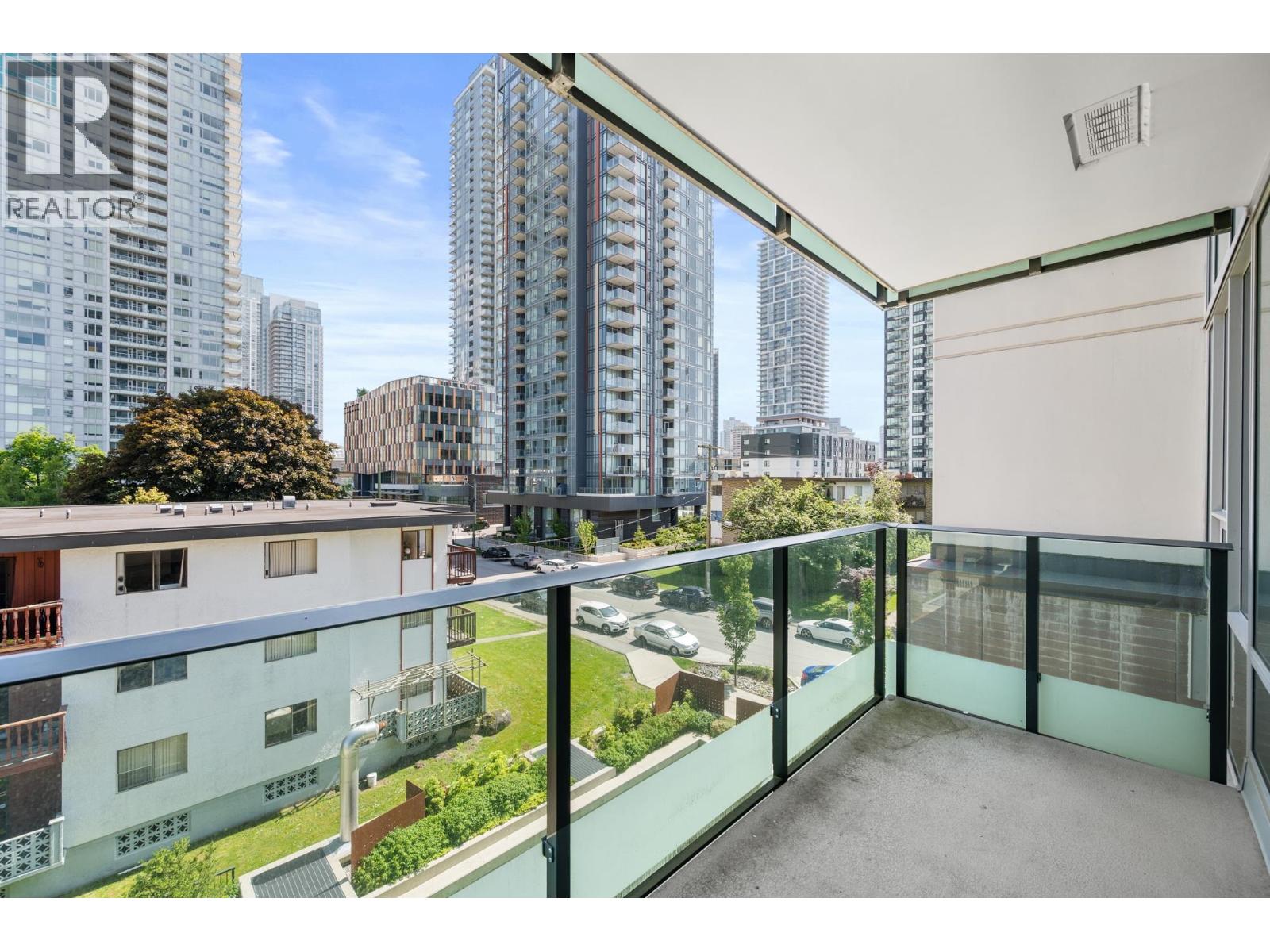 401 6463 Silver Avenue, Richmond, British Columbia  V5H 0K4 - Photo 13 - R3087659