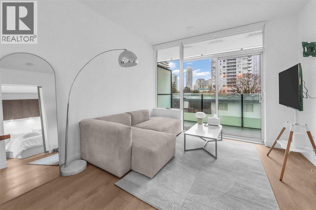 401 6463 Silver Avenue, Richmond, British Columbia  V5H 0K4 - Photo 2 - R3087659