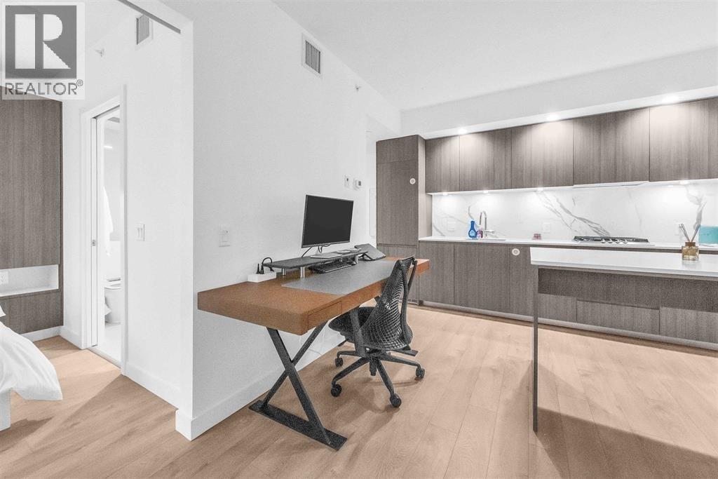 401 6463 Silver Avenue, Richmond, British Columbia  V5H 0K4 - Photo 4 - R3087659